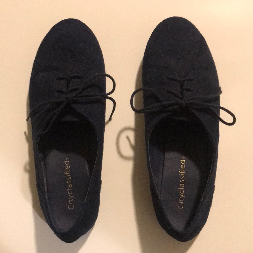 Blue flats with laces